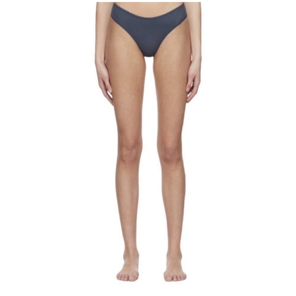 Skims Fits Everybody Thong - NEW - Gun Metal - Medium